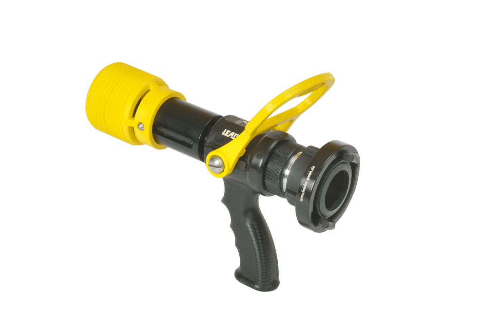 Water_foam_nozzle-TWIN_ACTION-back_use